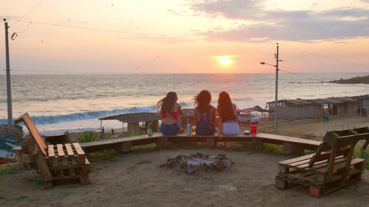 Free Spirit Ecuador, Puerto Engabao Hotel Buitenkant foto